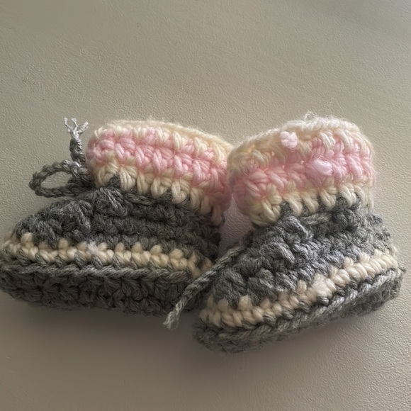 Knit moccasins - Picture 3 of 3